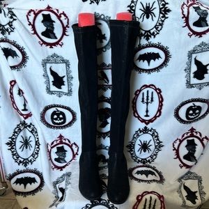 New black knee high boots
